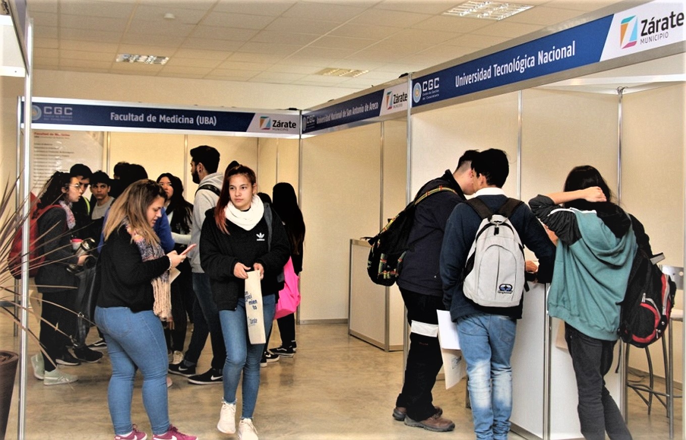El-Argentino-Zarate-Universidad