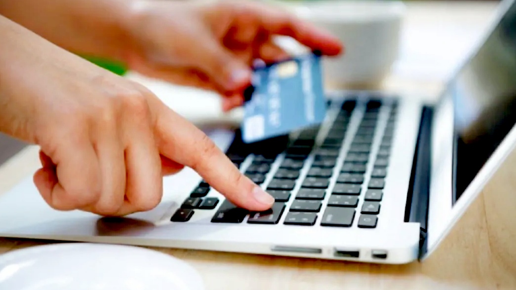 El-Argentino-tarjeta-computadora-estafa