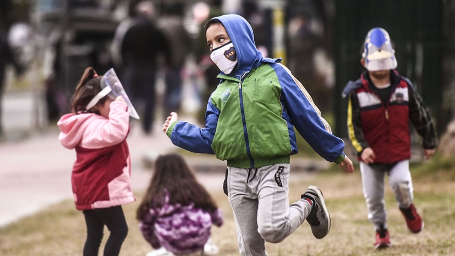 El-Argentino-niños y el uso de barbijo