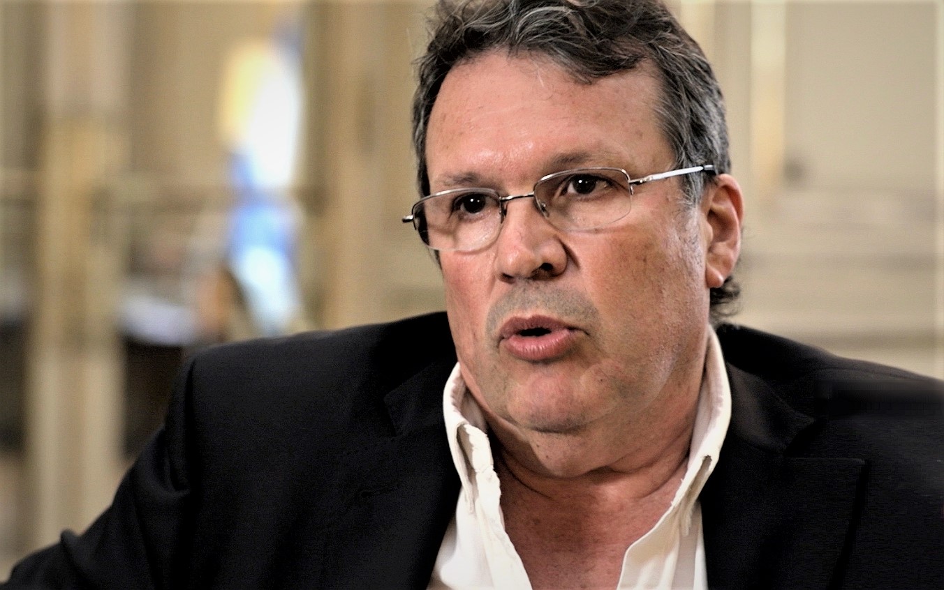 El-Argentino-Tristán Bauer