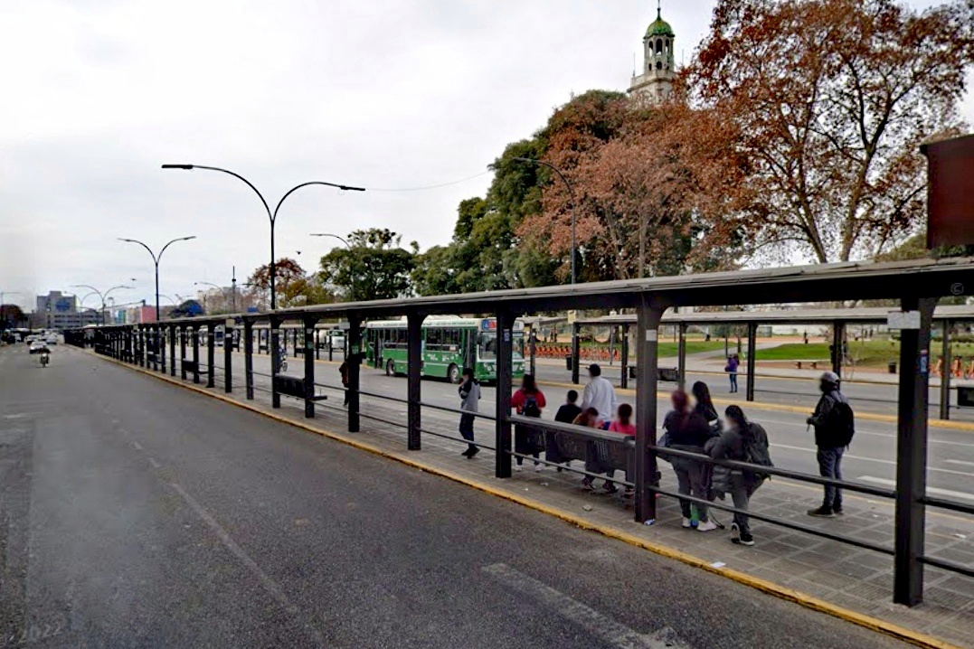 El-Argentino-Paradas de colectivos-Retiro