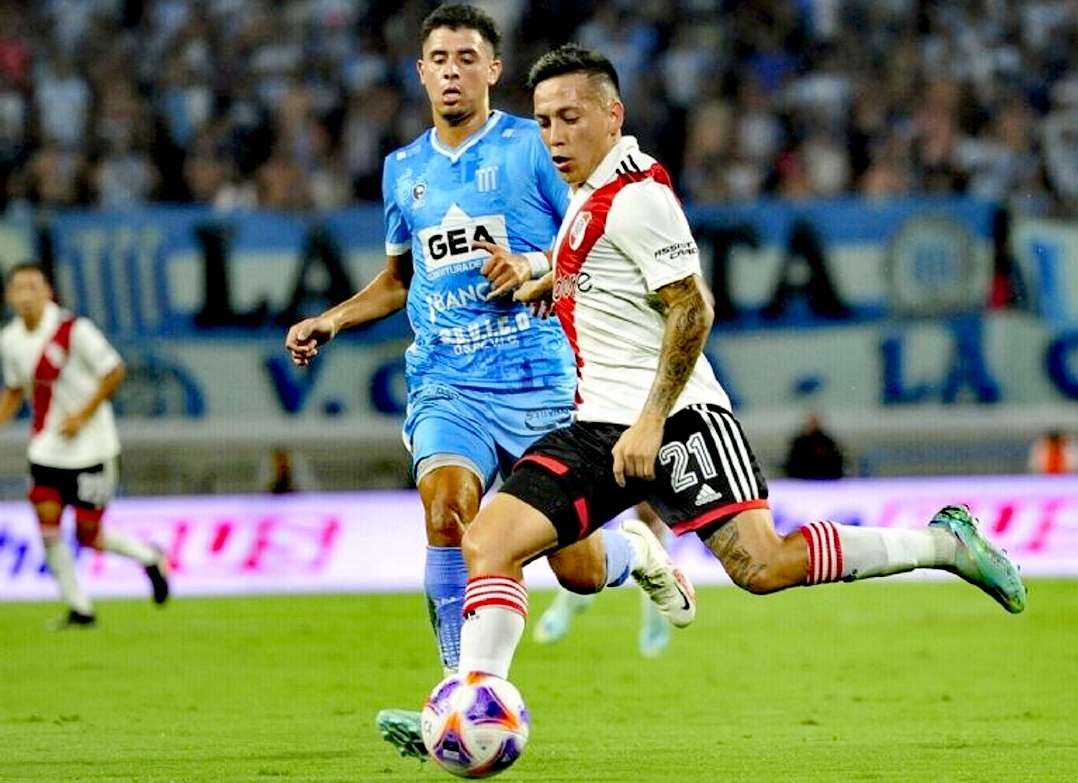 El-Argentino-River Plate-Racing de Córdoba