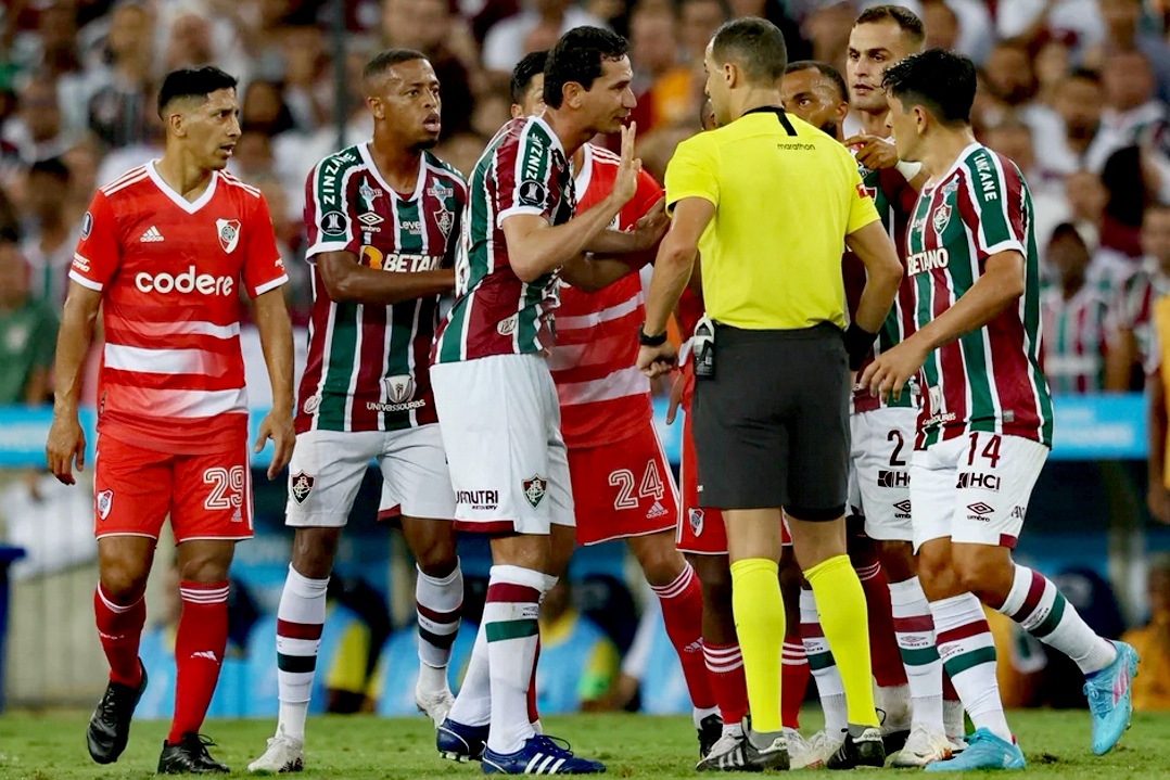 El-Argentino-River vs Fluminense.