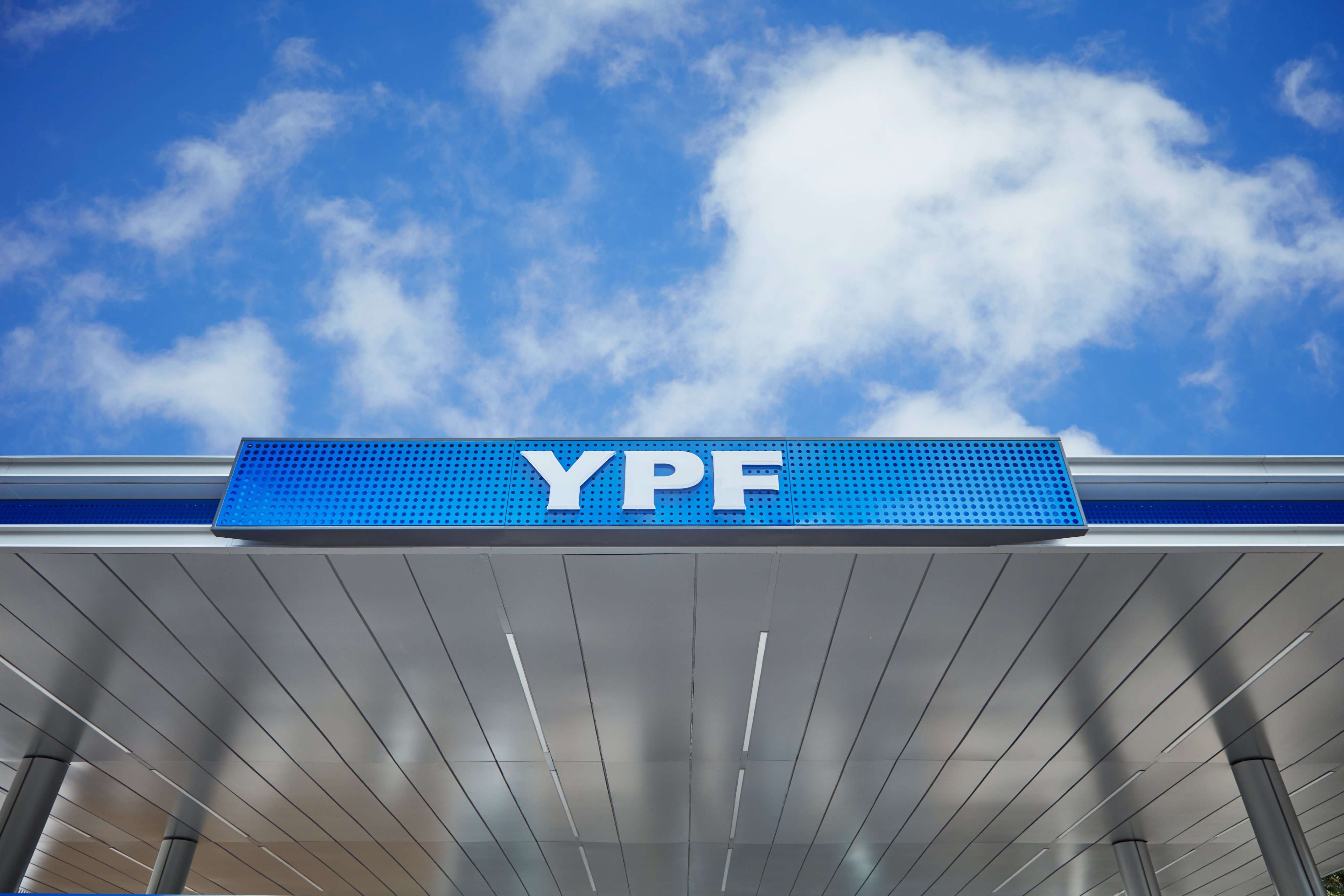 El-Argentino-YPF-Combustibles.