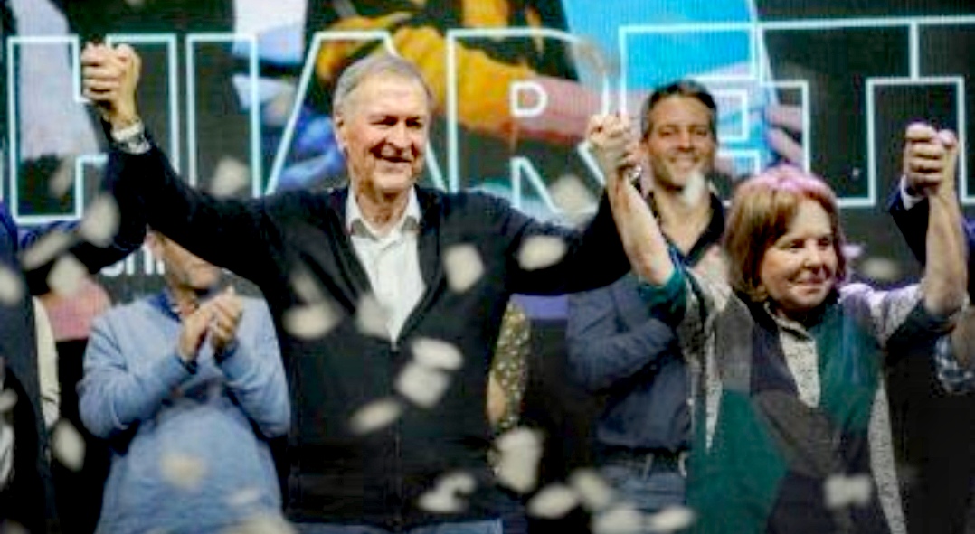 El-Argentino-Schiaretti junto a Chiche Duhalde.