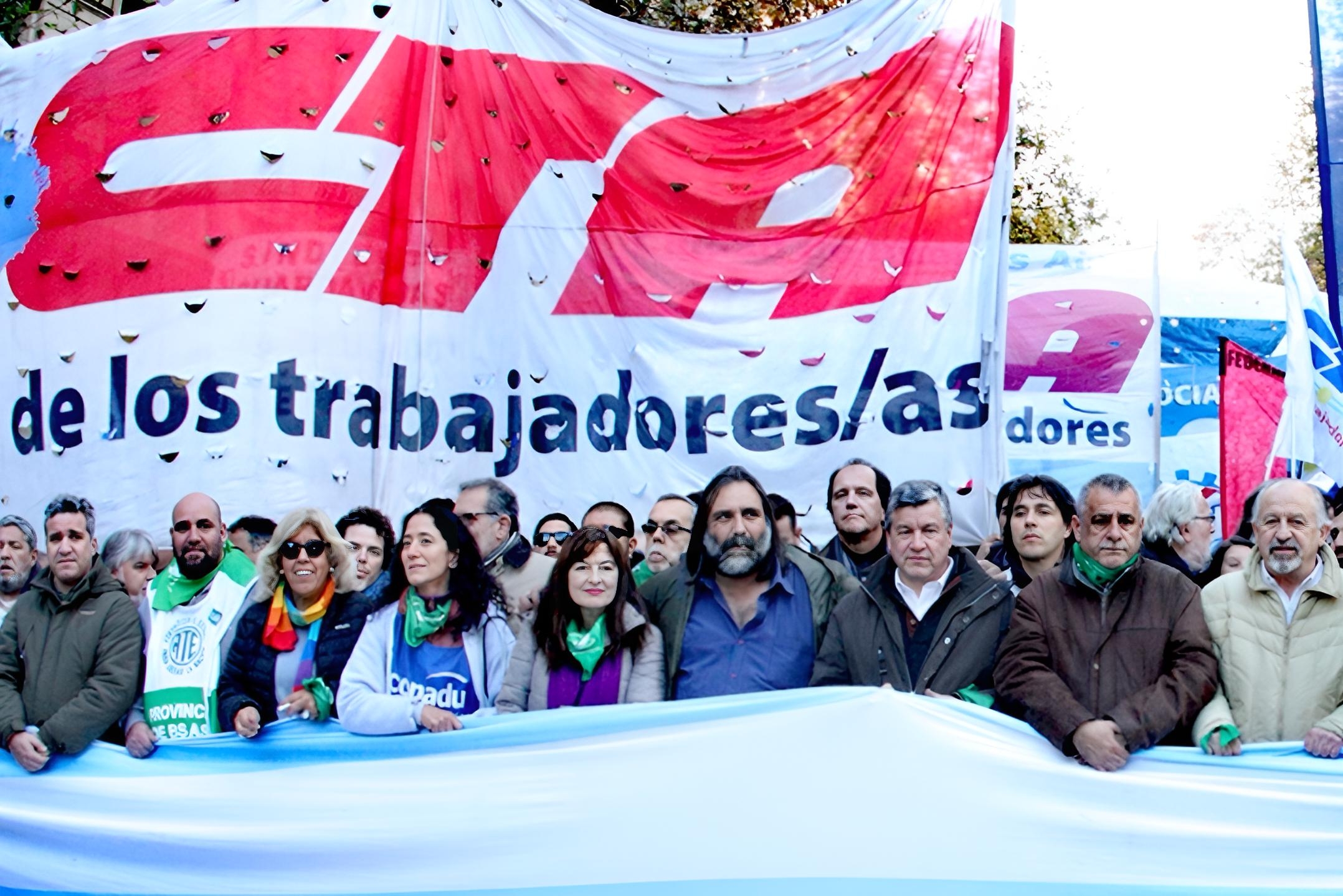 El-Argentino-Movilización de la CTA-T.