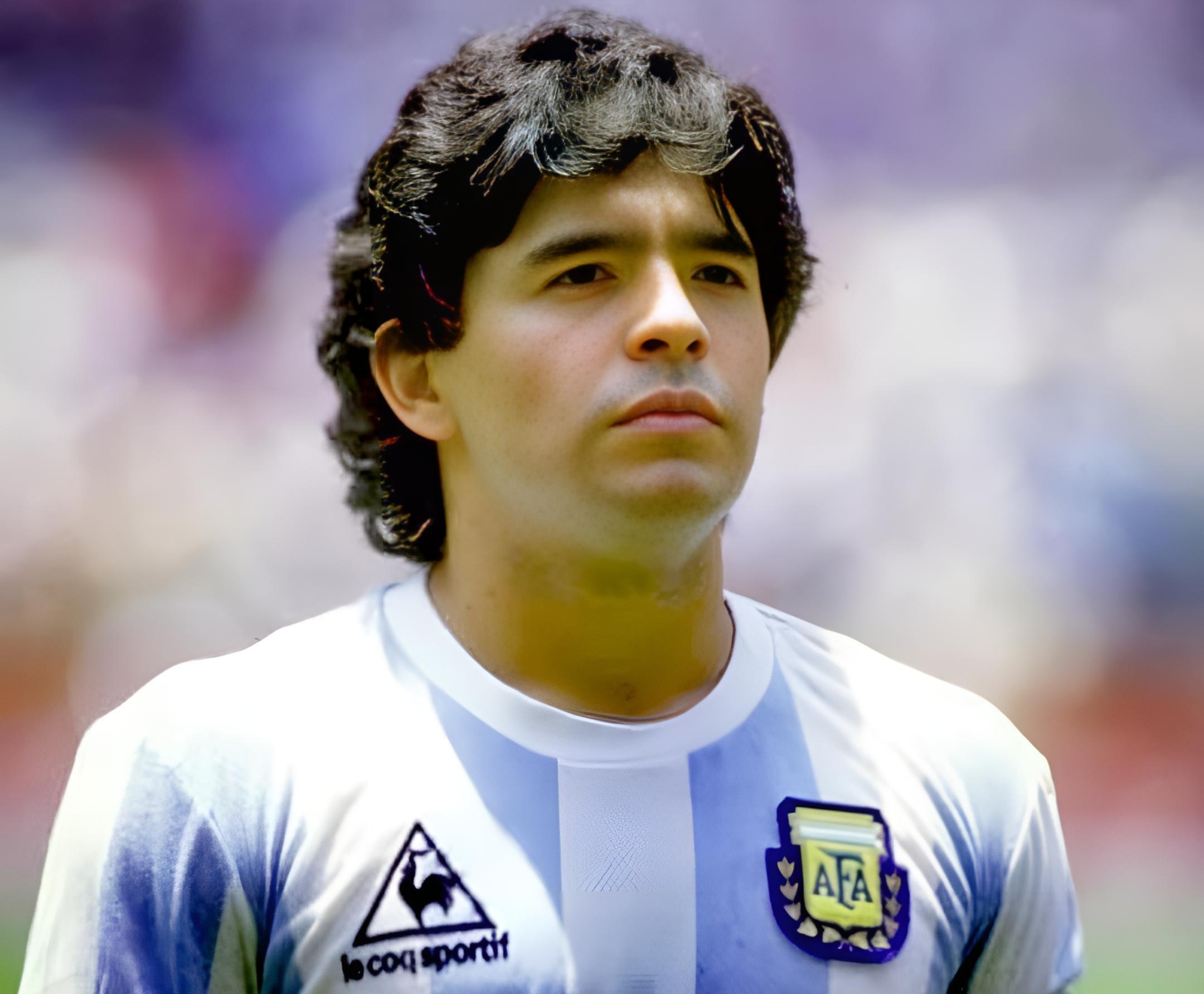 El-Argentino-Diego Armando Maradona.