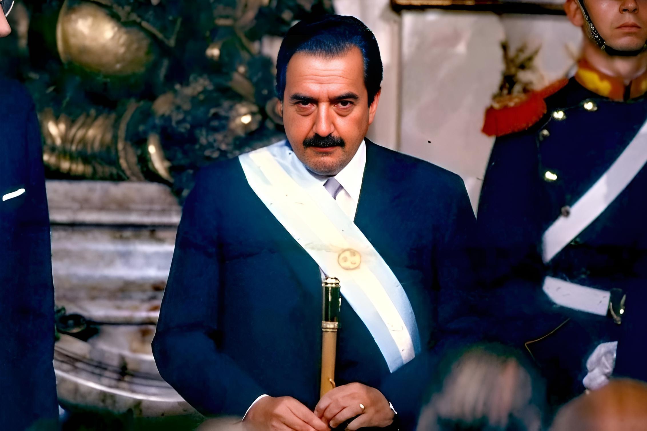 El-Argentino-Raúl Alfonsín.