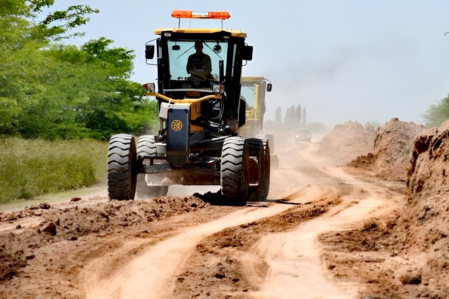 El Argentino Diario-Tractor-Caminos Rurales.