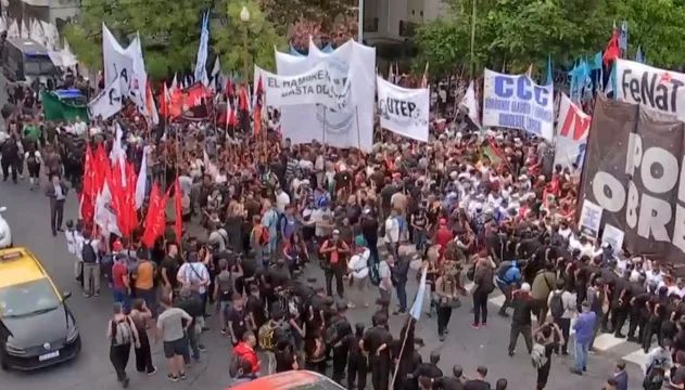 El Argentino Diario-Movilización en Capital Humano
