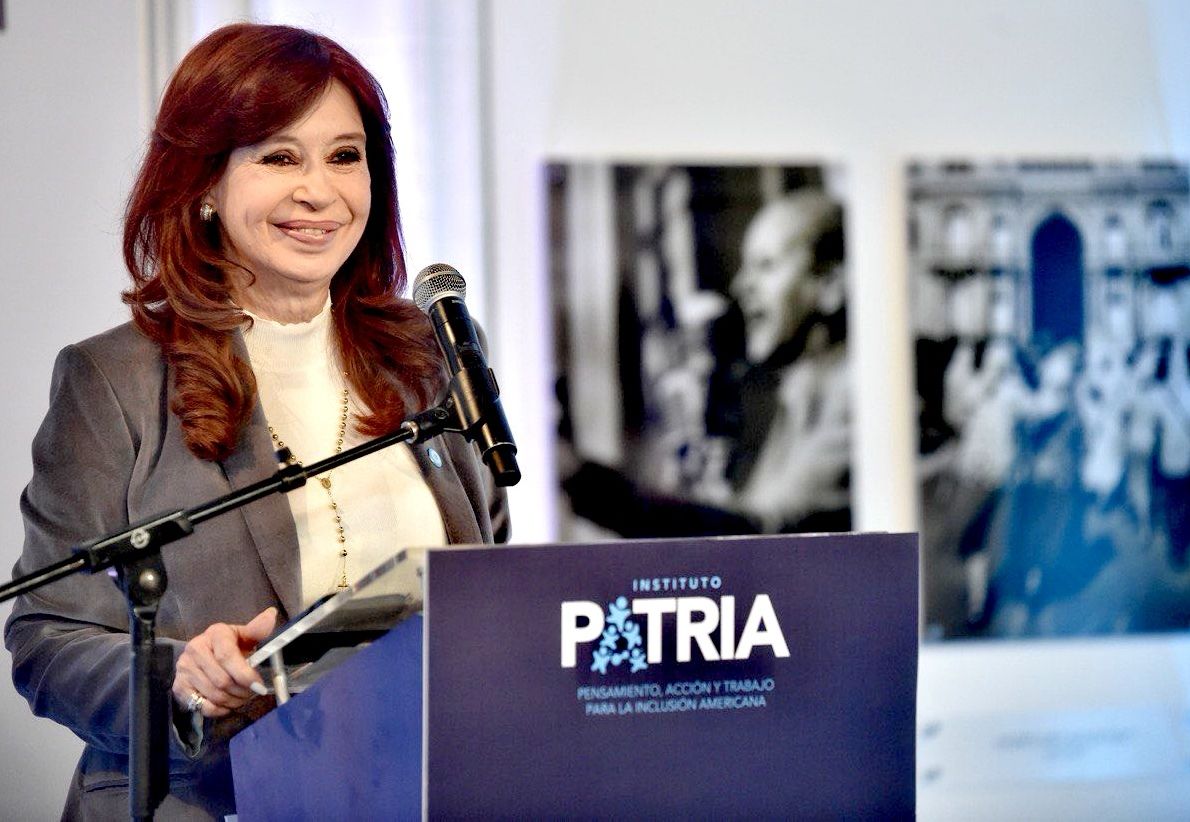 El Argentino Diario-Cristina-Salón de la Mujer en el Instituto Patria.