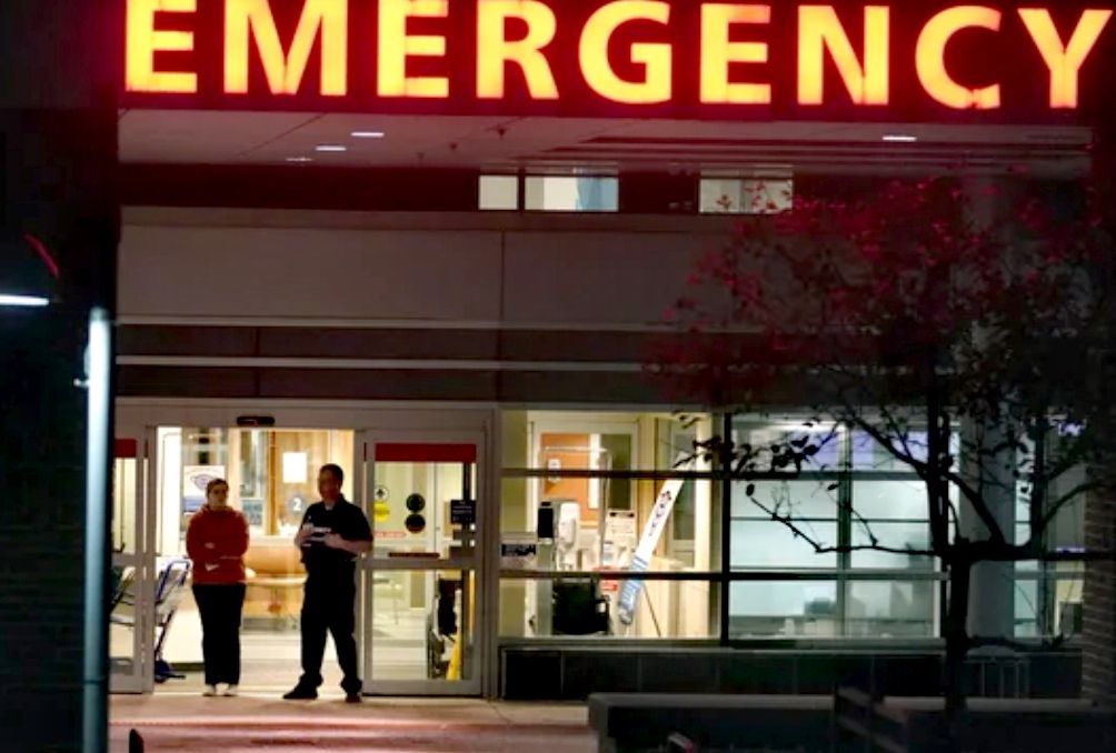 El Argentino Diario-Mamie Laverock, de 19 años, cayó del quinto piso del hospital.