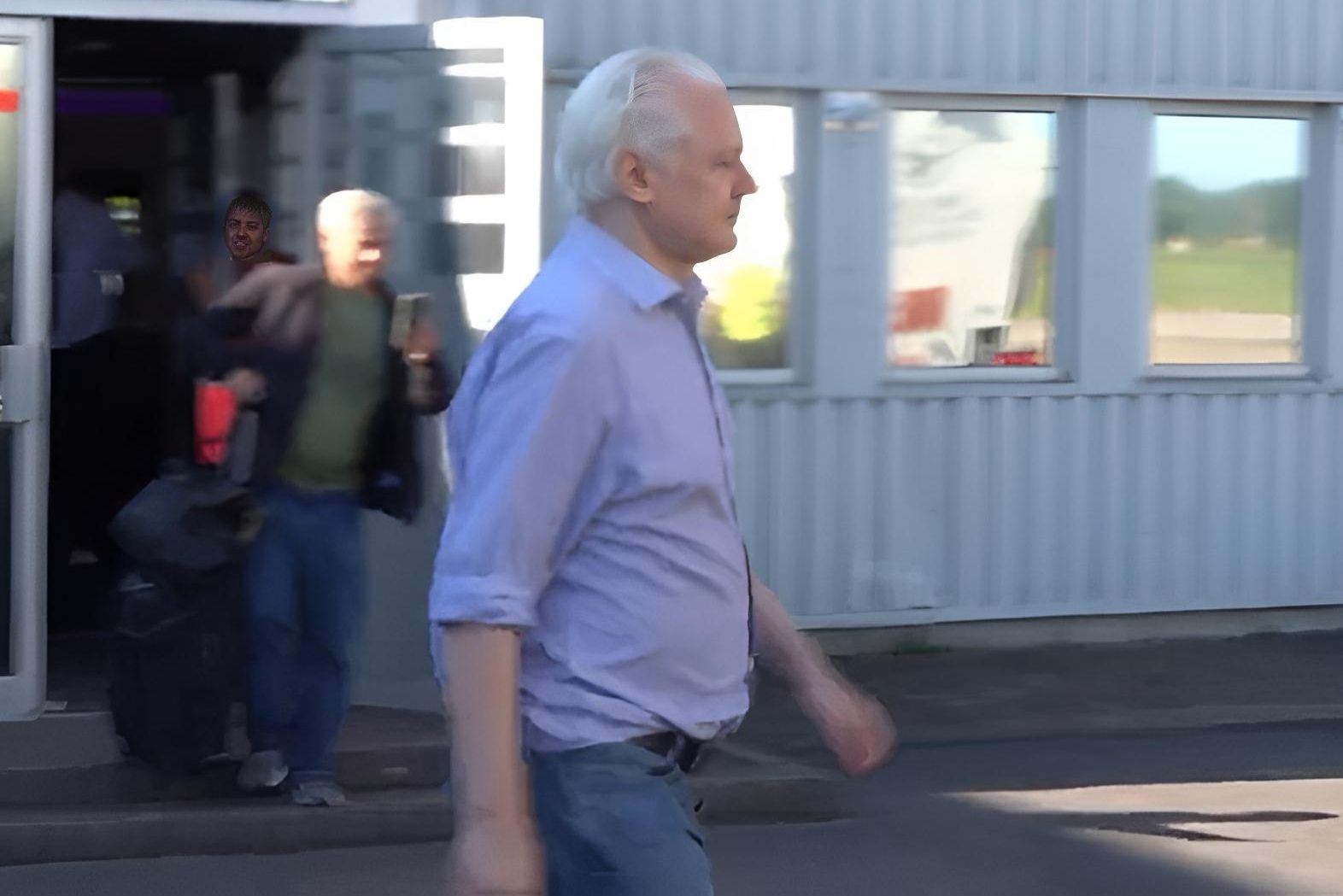 El Argentino Diario-Julian Assange free.