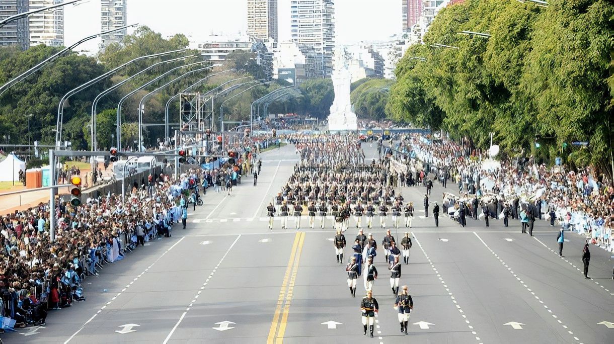 El Argentino Diario-Desfile Militar del 9 de Julio.