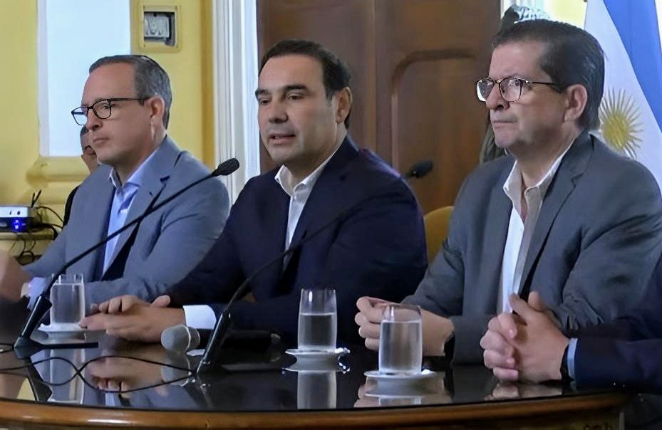 El Argentino Diario-Gustavo Valdés-Conferencia del gobernador de Corrientes.