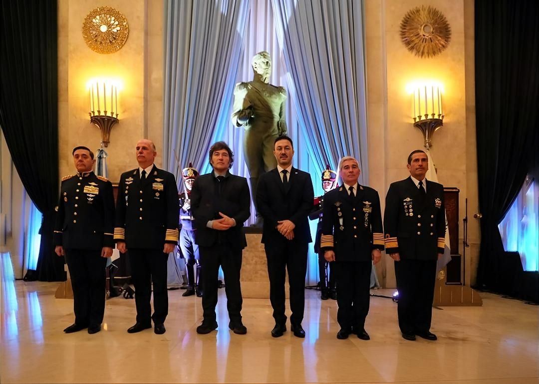 El Argentino Diario-Milei en la cena de camaradería de las FFAA.