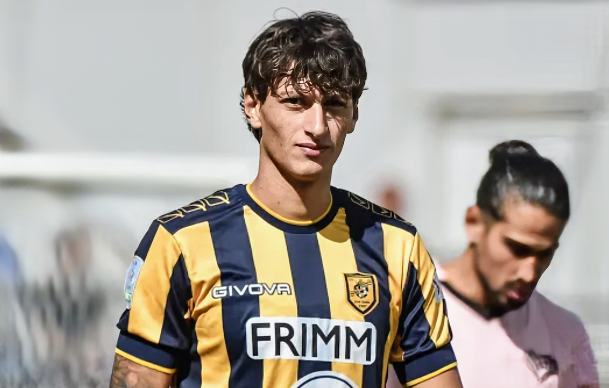El Argentino Diario-Romano Floriani Mussolini, bisnieto del dictador Benito Mussolini, juega en el Juve Stabia.