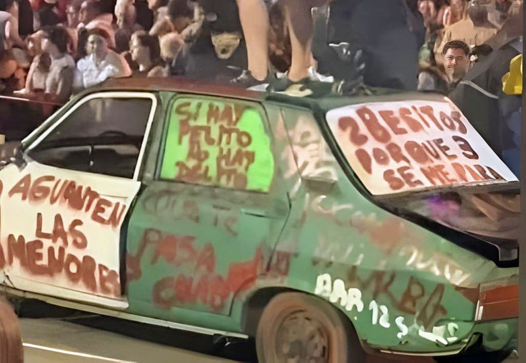 El Argentino Diario-Repudio a carrosa por apología del abuso a menores.