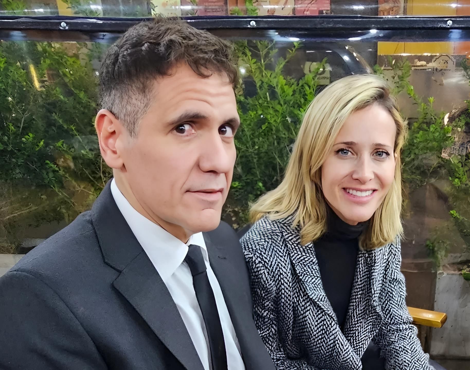 El Argentino Diario-Julieta Prandi junto a su abogado, Javier Baños.