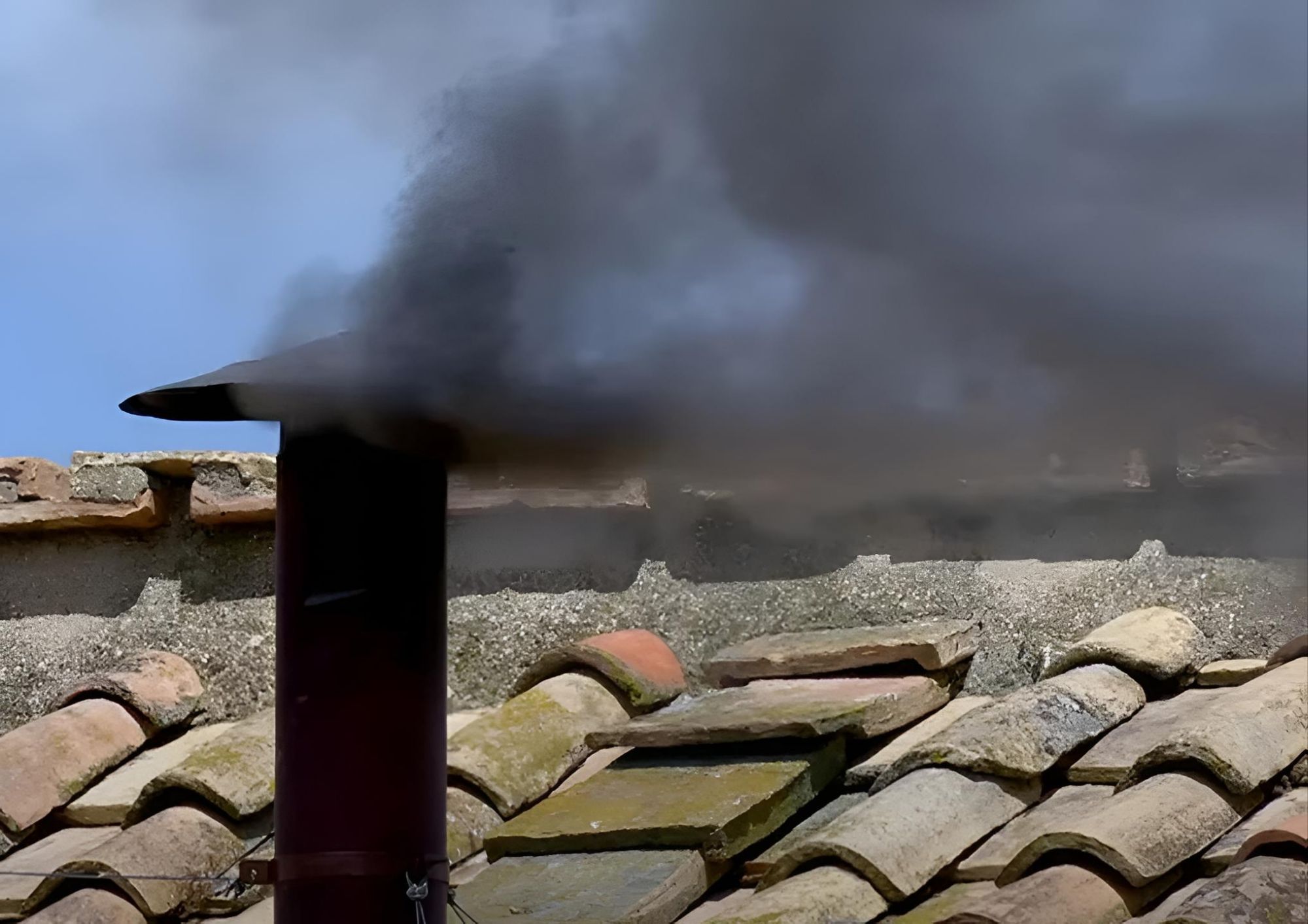 El Argentino Diario-Humo negro en el Vaticano: el cónclave sigue sin acuerdo para elegir al nuevo Papa