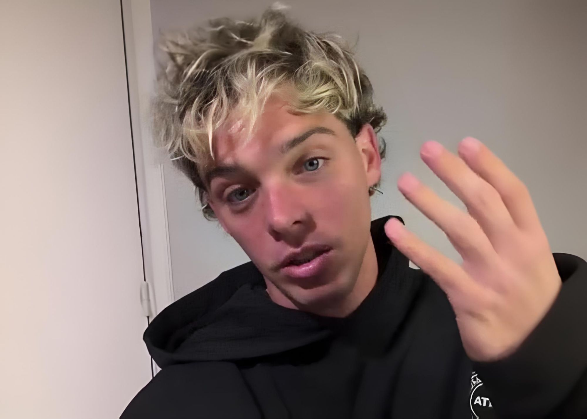 El Argentino Diario-Santi Maratea-Socios de un futbolista.