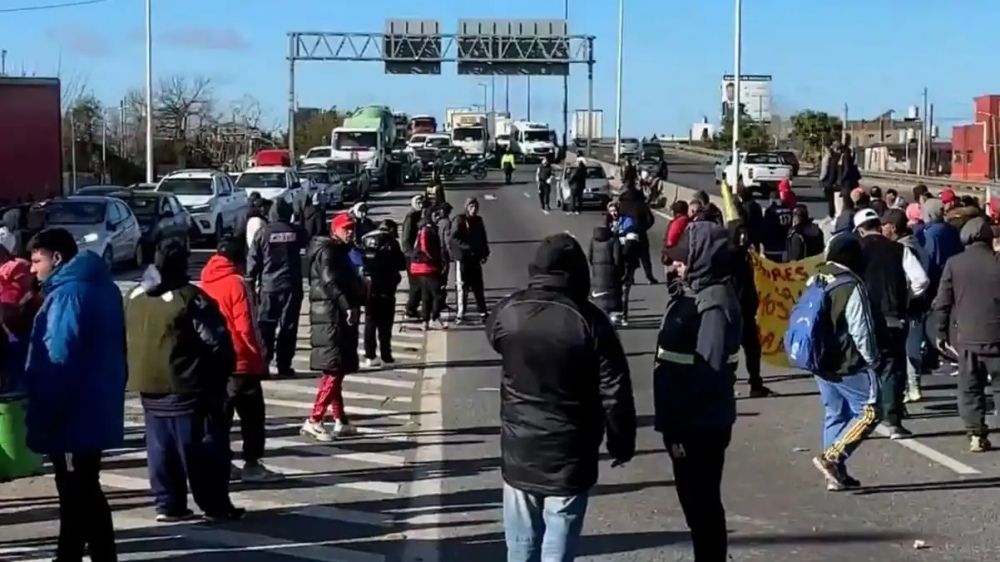 El Argentino Diario-Protesta y corte en La Salada.