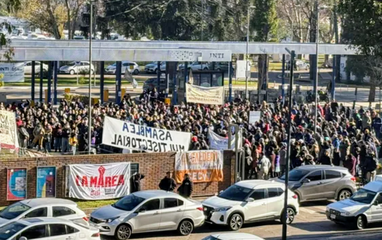 El Argentino Diario-Protesta de trabajadores del INTI.