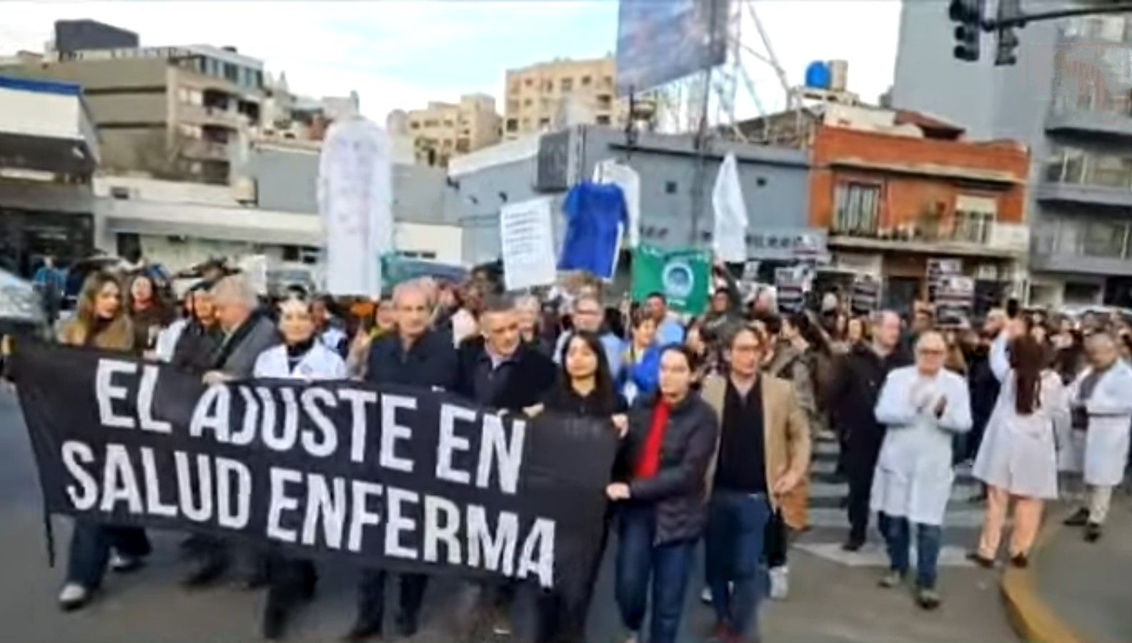 El Argentino Diario-Protesta en el Hospital Roffo.