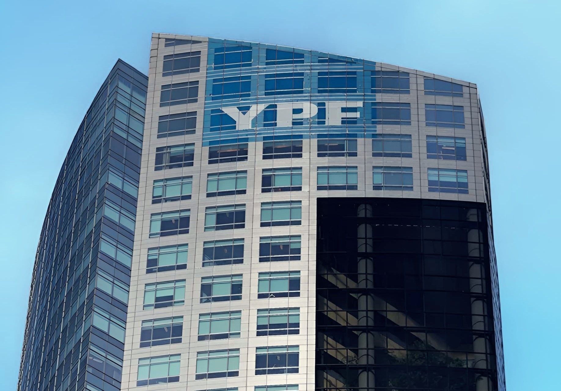 El Argentino Diario-YPF-Petrolera de bandera.