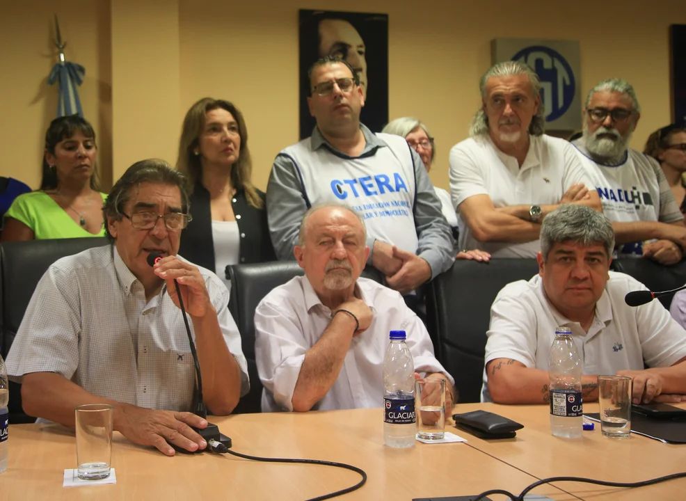 El Argentino Diario-Cachorro Godoy-Hugo Yasky-Moyano-CTA-Camioneros.