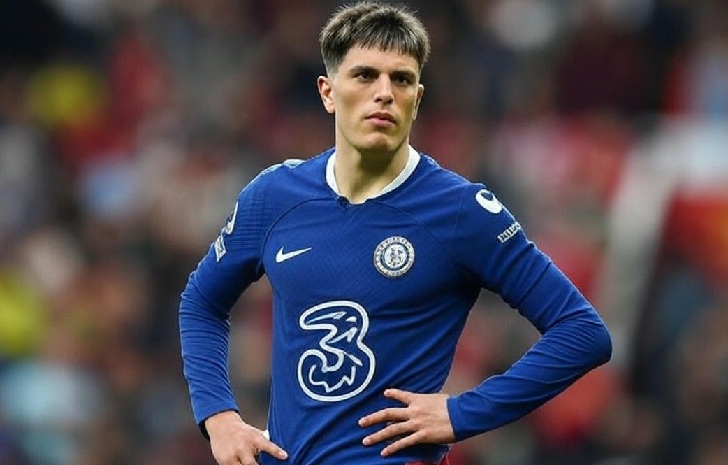 El Argentino Diario-Alejandro Garnacho, IA, Chelsea, Manchester United, Rúben Amorim, mercado de pases, Premier League, fútbol.