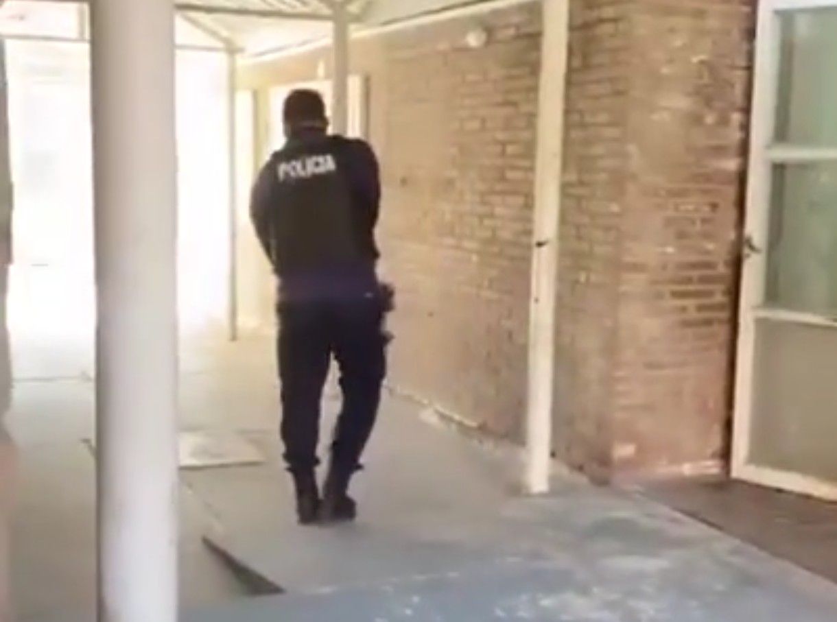 El Argentino Diario-Adolescente atrincherado en Mendoza.