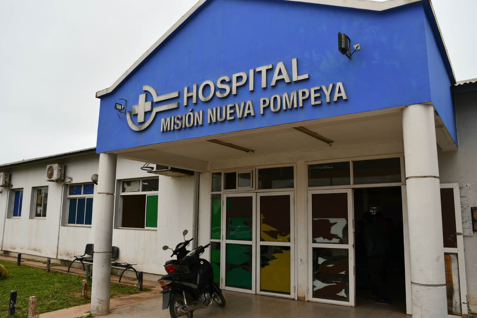 Fachada del Hospital Misión Nueva Pompeya, en El Impenetrable chaqueño